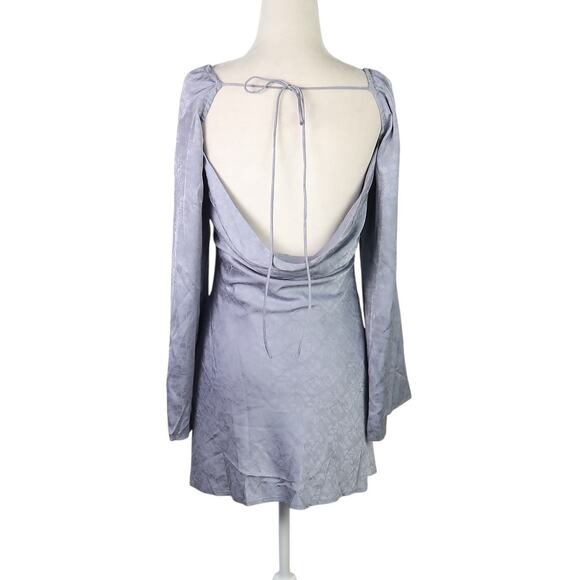 White Fox silver blue cowl neck long sleeve satin mini dress S - Picture 4 of 7
